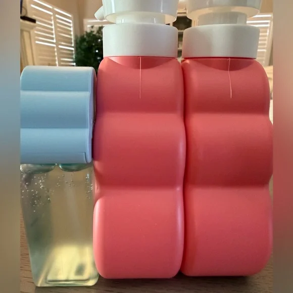 DearCloud Body Wash / Cream and Serum Set - NWT - Picture 7 of 7